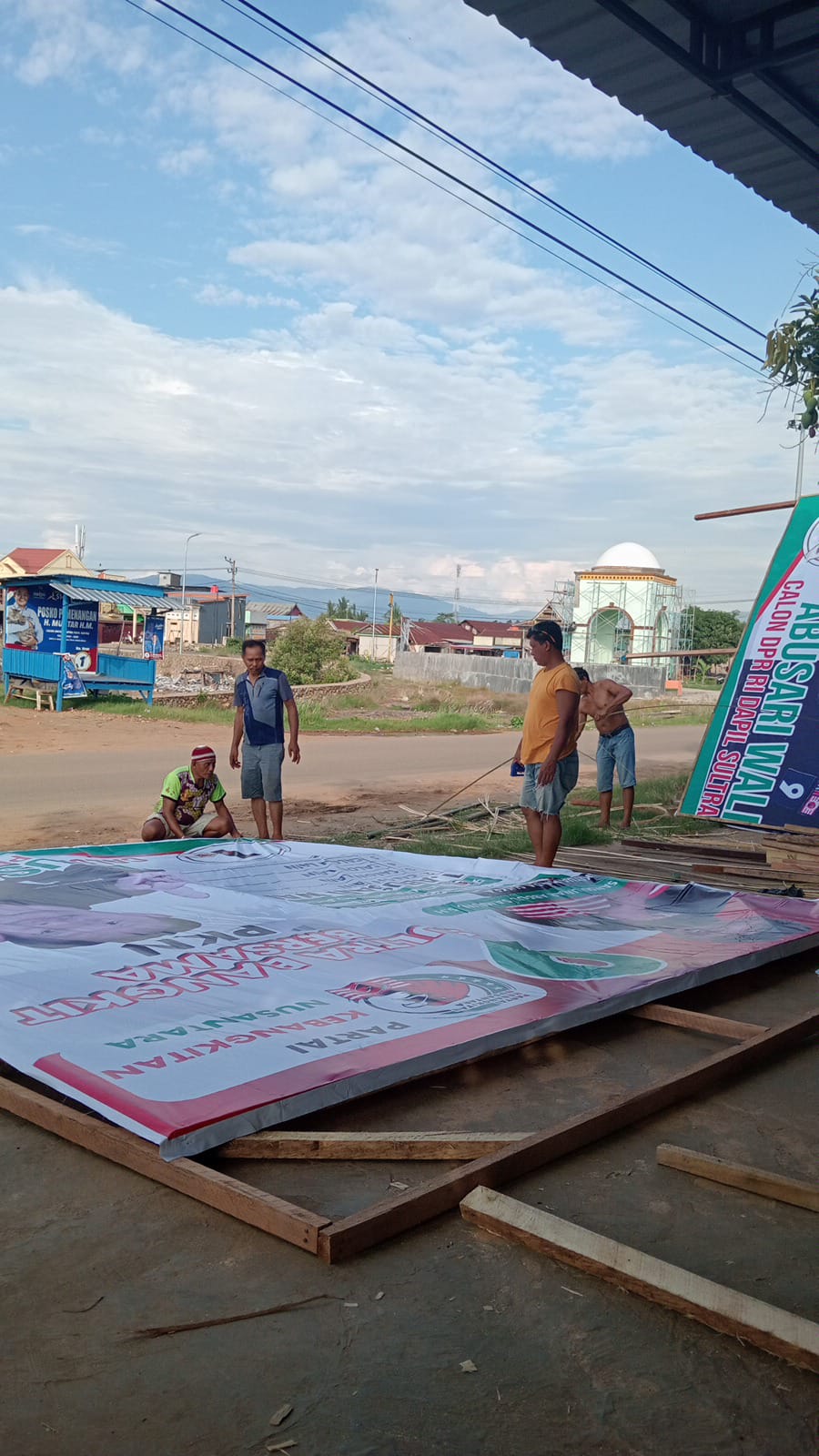 Gotong Royong Wujud Kerjasama Nyata Dukung Abusari Wali, Caleg DPR RI Nomor Urut 1 Dapil Sulawesi Tenggara